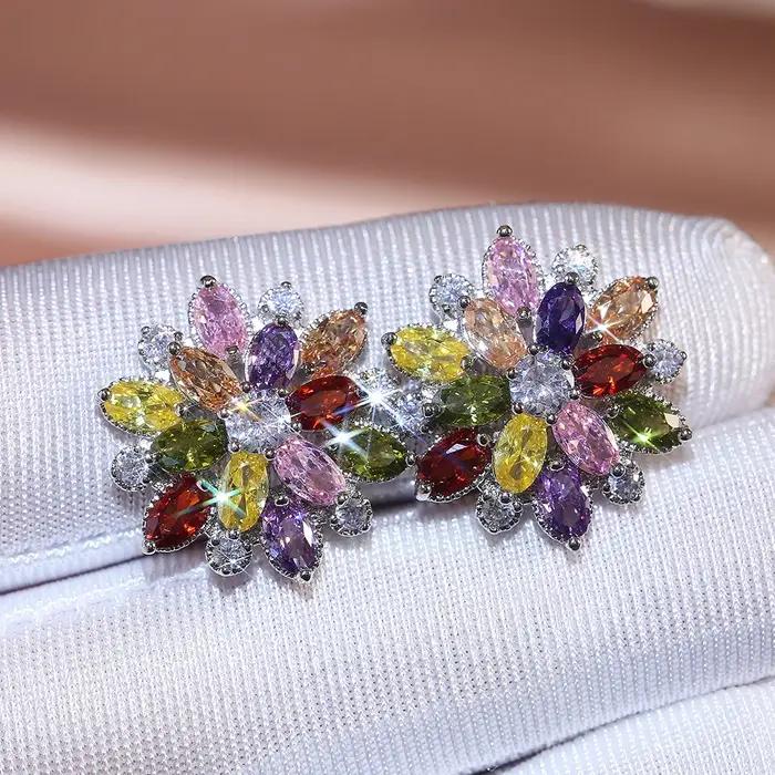 Huitan nouveauté magnifique grande fleur boucle d'oreille pour les femmes de mariage fiançailles danse fête Noble brillant Zircon pierre boucles d'oreilles