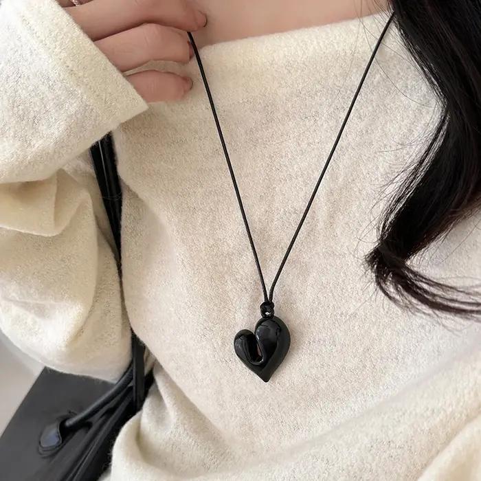 Collier pendentif coeur rouge Vintage années 80 esthétique amour inspiré tour de cou nouvelle mode