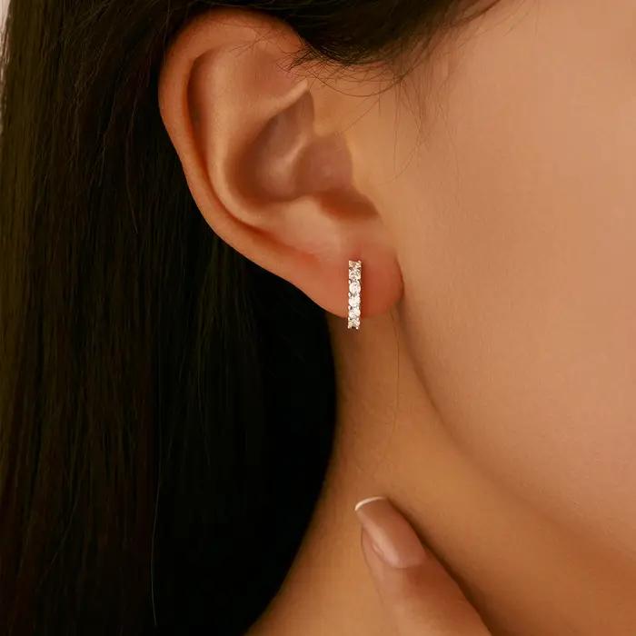 Boucles d'oreilles créoles en argent sterling 925 serties de Moissonite pour femmes occasions spéciales mariage élégantes à offrir
