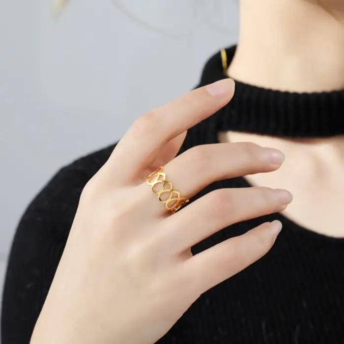 Bague en acier inoxydable plaqué or 18 carats forme cœur romantique et mignon cadeau pour mariage saint valentin anniversaire occasions spéciales