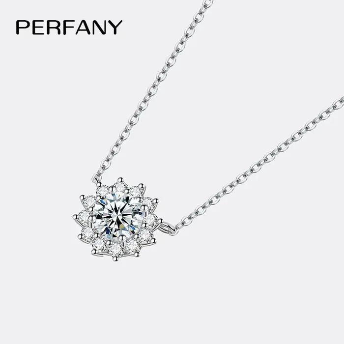 Collier Moissanite en Argent Pur S925 avec Pendentif Tournesol pour Femme, Bijou Élégant pour Occasions Spéciales