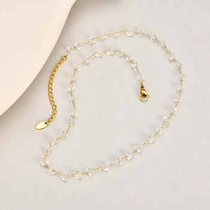 Collier ras du cou délicat à maillons fins pour femmes