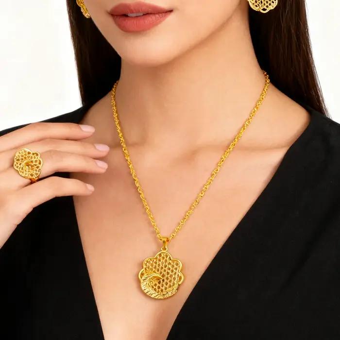 Ensemble de bijoux en or 24 carats plaqué pour femmes occasions spéciales collier et boucles d'oreilles haut de gamme
