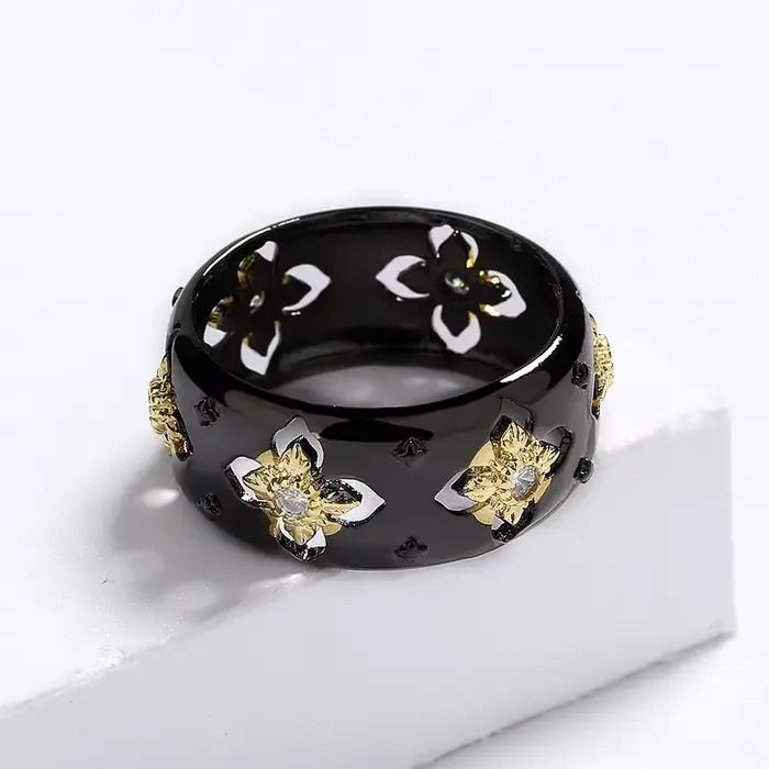 Bague en forme de croix pour femmes en or noir bicolore avec zirconium blanc pour engagement et occasions spéciales