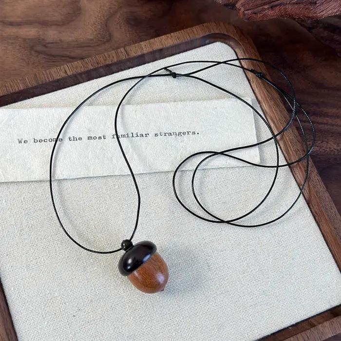 Collier pendentif Vintage en bois de santal pour femmes