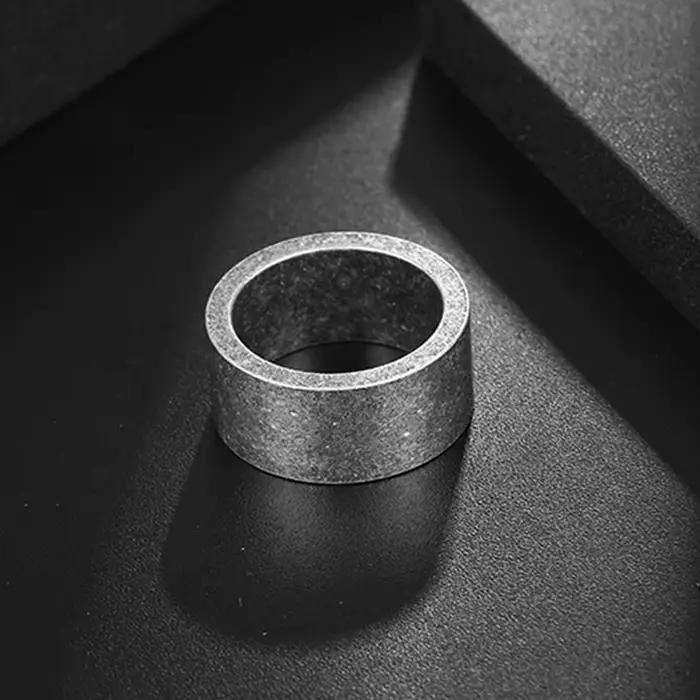 Bague en acier inoxydable couleur argent antique pour homme, bijoux vintage, nom gravé, logo, mariage familial, cadeau personnalisé