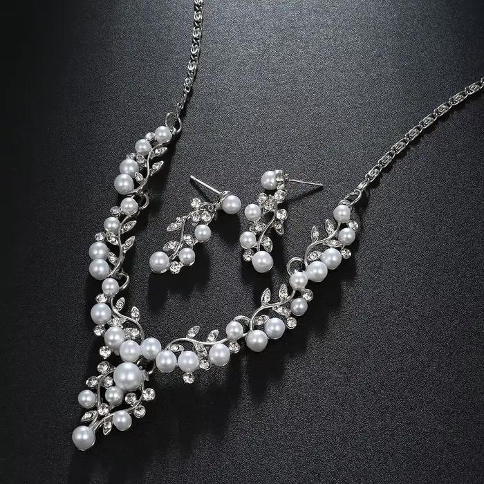 Parures de bijoux vintage en fausses perles pour femmes, collier et boucles d'oreilles tendance à motif floral, accessoires pour mariage et soirée