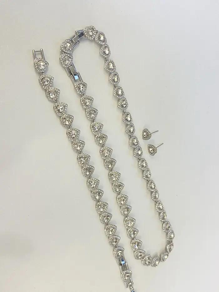 Ensemble de bijoux de luxe pour femmes avec pierres précieuses colorées collier bracelet boucles doreilles pour banquets et soirées élégantes