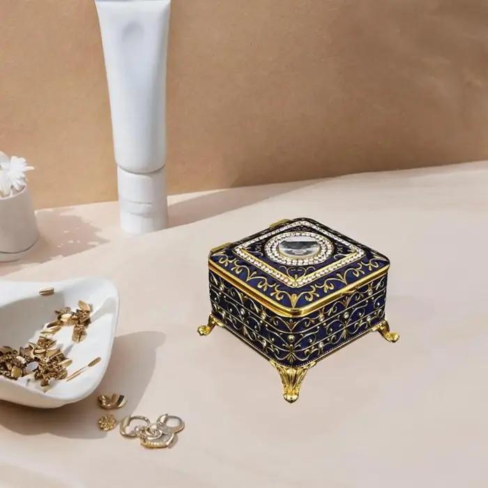 Boîte à bijoux vintage