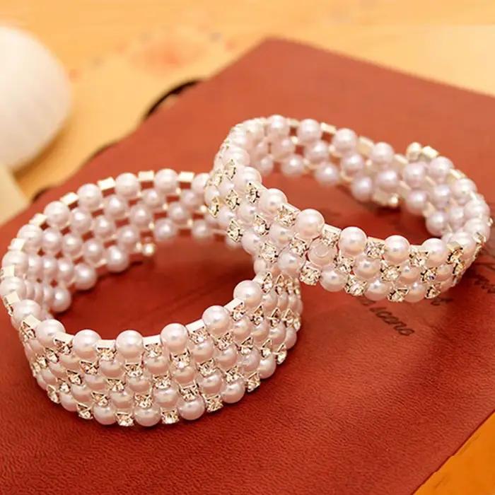 Bracelets multirangs pour femmes avec pendentif chaîne perlée et breloque enroulée en perle
