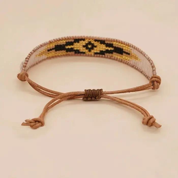 Bracelet de perles de riz géométrique rétro tissé à la main bohême réglable pour femmes mode original simple occassions spéciales