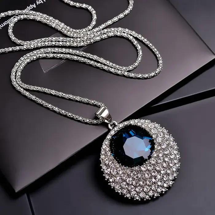 Collier ras du cou en cristal gris pour femmes