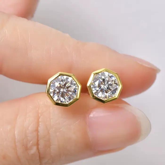 Boucles d'oreilles en argent sterling 925 serties de moissanite blanche pour femmes et hommes occasion spéciale anniversaire elegance classique