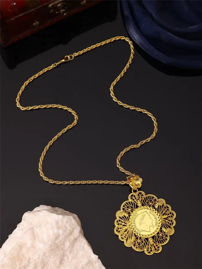 Collier vintage pour femme - Forme de fleur - Portrait Napoléon sculpté - Bijoux de banquet de festival pour dames