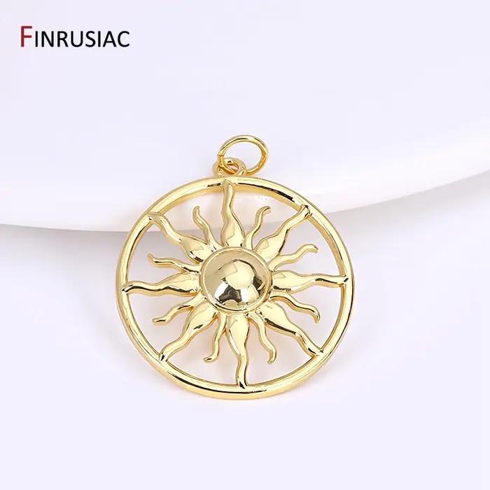 Breloques soleil rondes plaquées or 14K