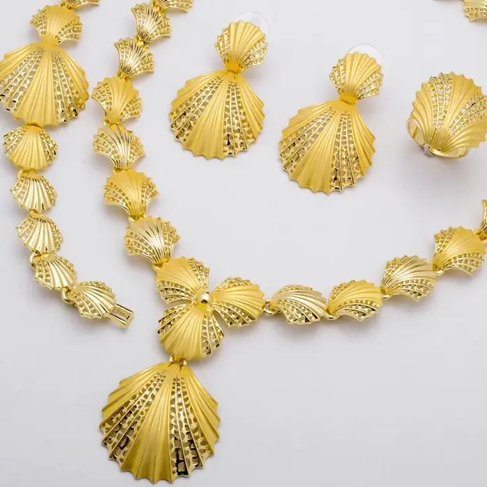 Ensemble de bijoux Sunny Jewelry plaqué or pour femmes romantique et mignon collier bague bracelet boucles d'oreilles occasions spéciales mariage cérémonie