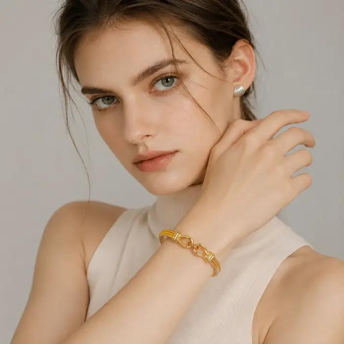 Bracelet côtelé à double nœud entrelacé E.B.belle en acier inoxydable 316L plaqué or 18 carats