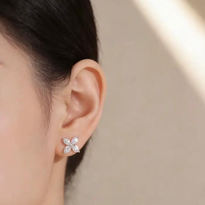 Boucles d'oreilles en diamant de laboratoire taille marquise en or blanc 18 carats pour femmes élégantes occasions spéciales