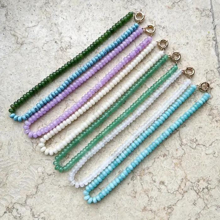 Collier de style bohème fait à la main avec des perles en pierre naturelle colorées pour femmes et filles