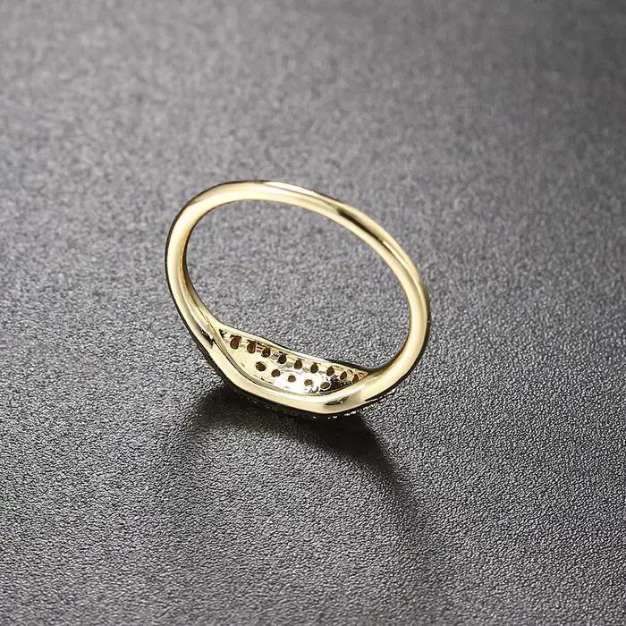 Bague à empiler délicate minimaliste pour femmes