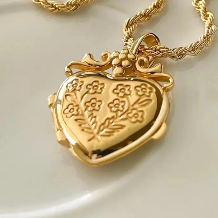 Chaîne de clavicule plaquée or Love Flower, collier d'ouverture carrée, 40% pendentif, préservation de la couleur, Literdesign