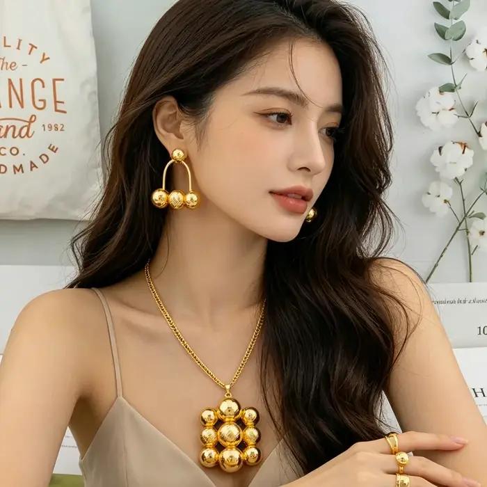 Ensemble de Bijoux de Luxe en Or avec Neuf Perles