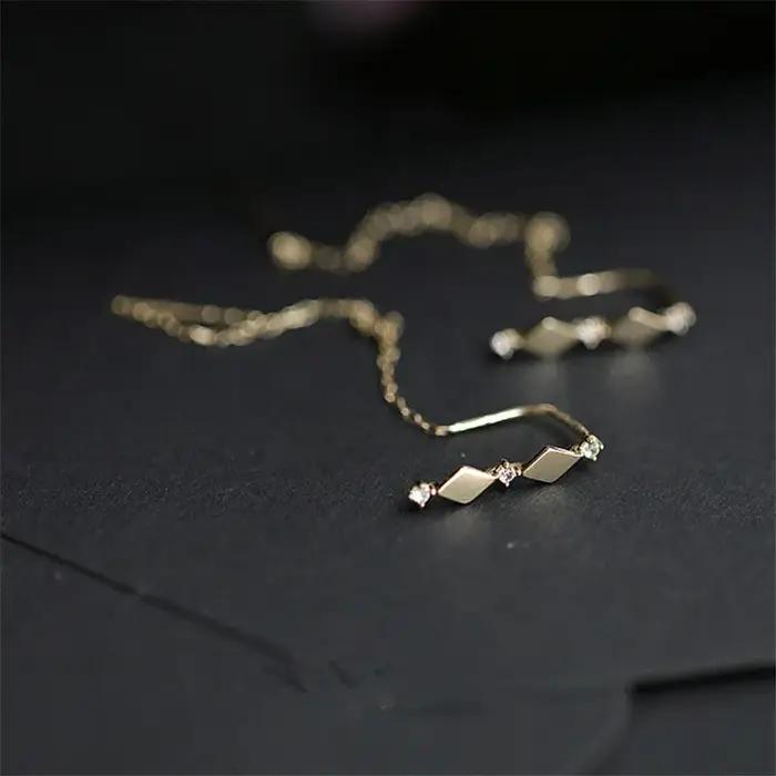 Boucles d'oreilles à clous en argent sterling 925 plaqué or incrustées de cristaux zirconium pour femmes style rétro chic événements spéciaux