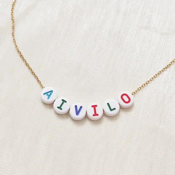 Collier de Nom Perlé Personnalisé en Titane pour Femmes, Or Pur, Jaune Clair, Plaqués Argent et Rhodium Imitation Occasions Spéciales