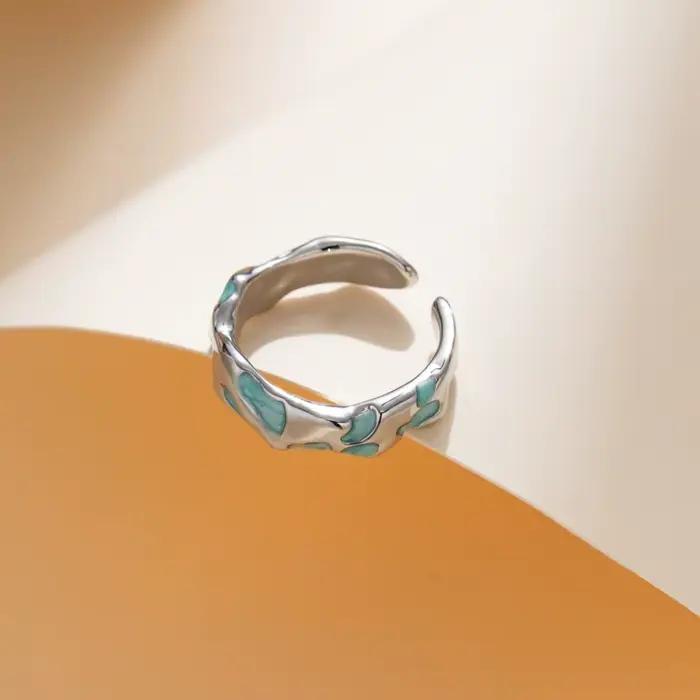 Bague ouverte argentée style bohème avec incrustation émail turquoise ajustable pour femme idéale pour le quotidien et les occasions spéciales