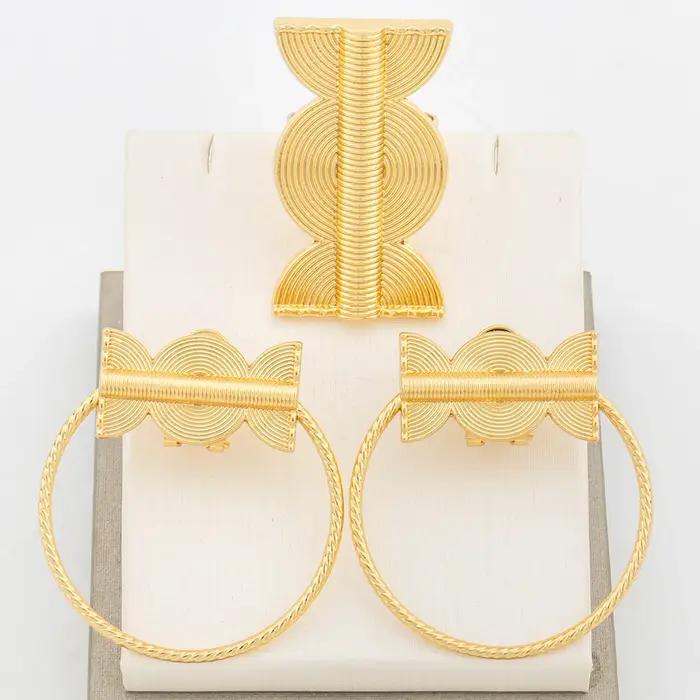 Ensemble de bijoux plaqués or 18 carats pour femmes