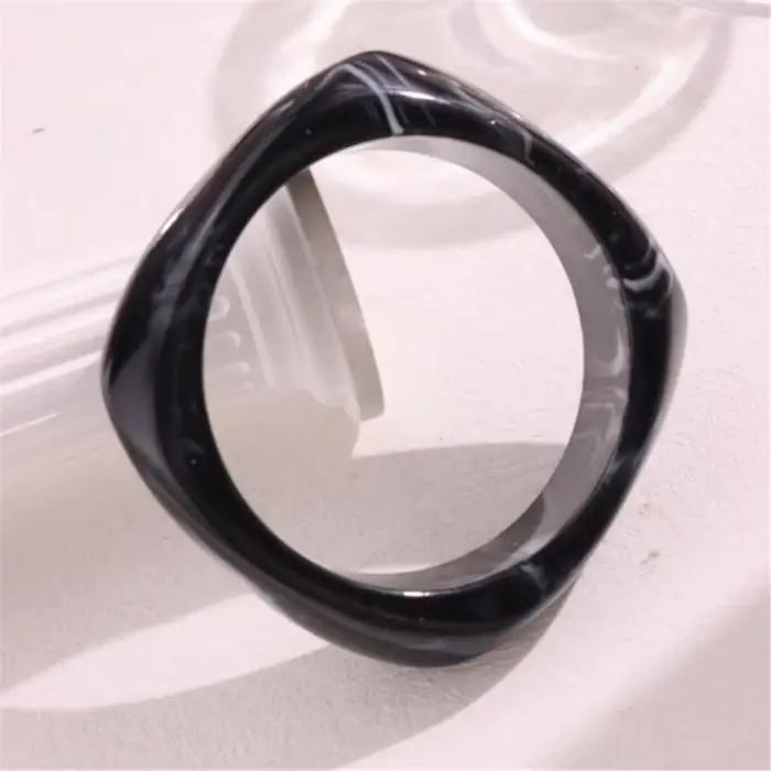 Bracelet en résine épaisse 39BD, accessoire déclaration Unique forme carrée géométrique