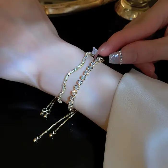 Bracelets en strass ronds brillants pour femmes, bracelet fin de luxe à motif ondulé réglable, design polyvalent, bijoux pour les mains K1