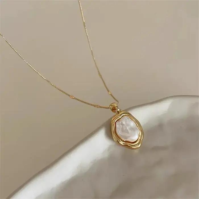 Colliers en perles d'imitation baroques couleur or pour femmes