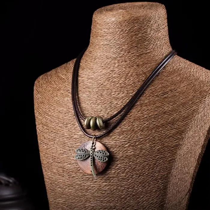 Tour de cou vintage arbre de vie en bois pour femme