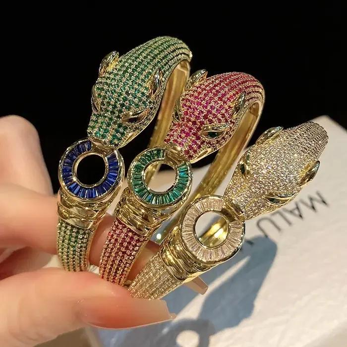 Bracelet léopard de luxe plaqué or 18 carats