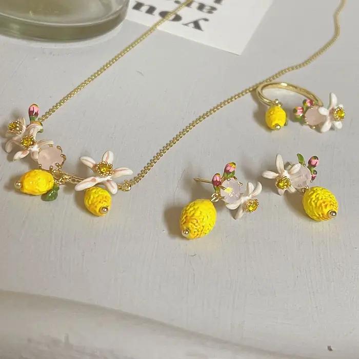 Parure de bijoux design français