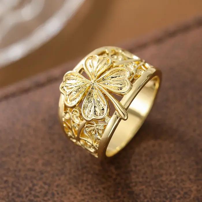 Bague en forme de trèfle à quatre feuilles pour femmes élégante et symbolique de chance pour occasions spéciales et quotidien