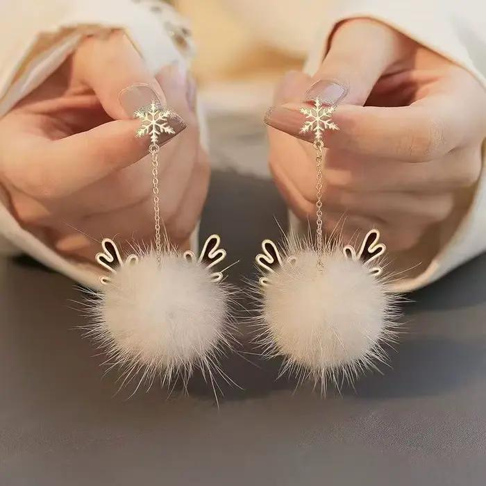 Nouvelles Boucles d'oreilles pendantes en peluche mignonnes et douces pour femme, motif élan et floc