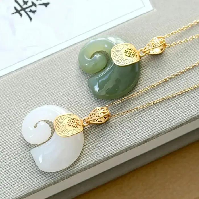 Collier ras du cou élégant en pierre naturelle de jade Hetian avec pendentif éléphant pour femme