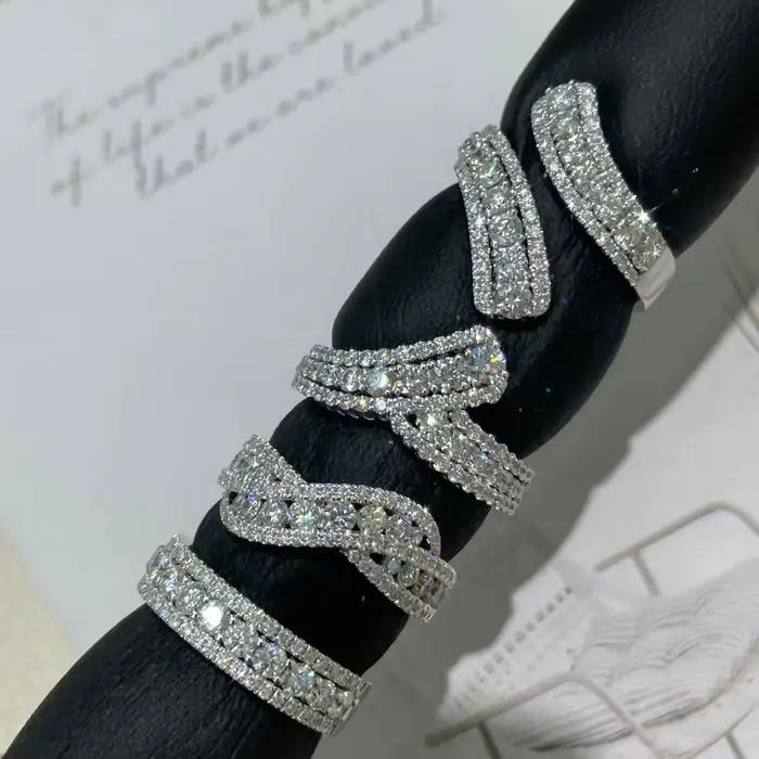 Bagues élégantes et tendance entièrement serties de diamants pour femmes