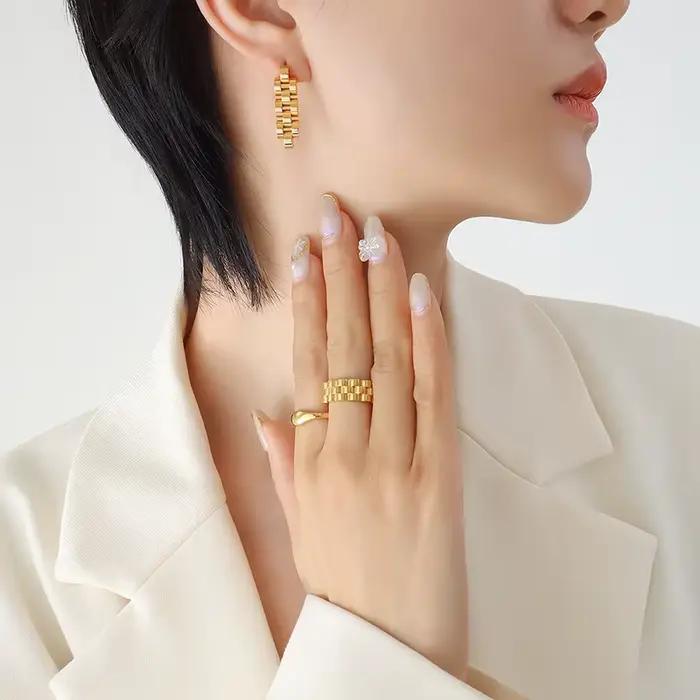 D'oreilles en acier inoxydable pour dames