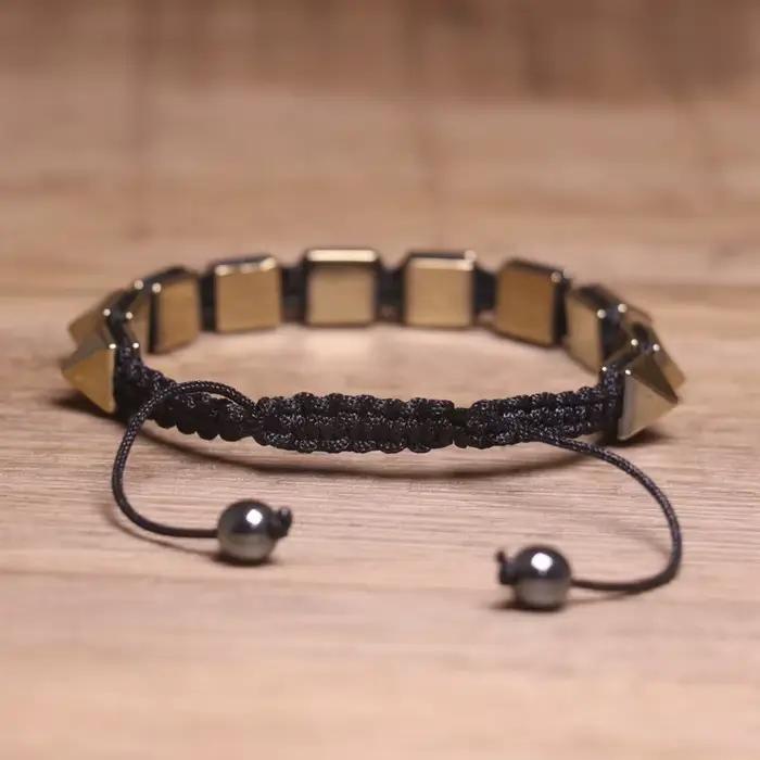 Bracelet à Rivets Style Gothique Tissé à la Main Accessoire de Mode Unisexe Pour Hommes et Femmes Occasions Spéciales Halloween Cosplay