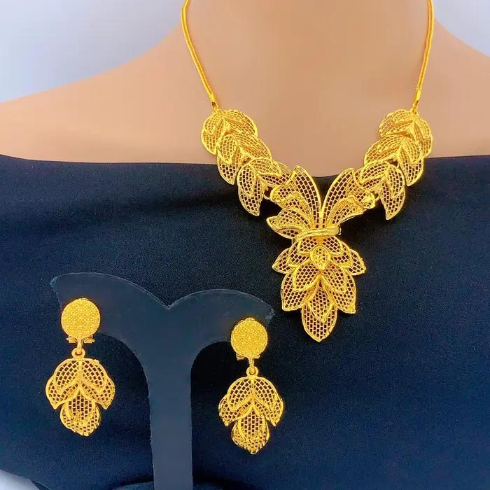 Ensemble de bijoux plaqué or 24 carats pour femmes