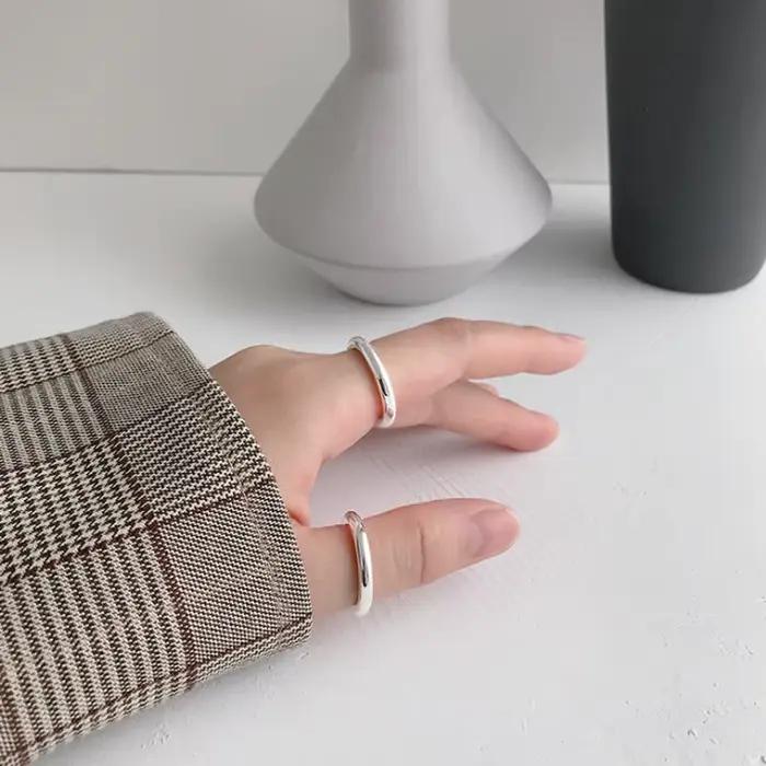 F.I.N.S minimaliste 990 en argent Sterling anneaux lisses bagues de fiançailles classiques pour les femmes bague