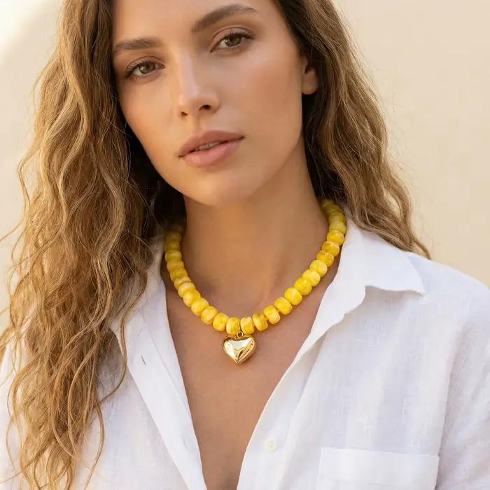 Collier ras du cou Badu Bohemia en perles acryliques colorées pour femmes, pendentif cœur plaqué or 14 carats, bijoux esthétiques Y2K pour l'été, cadeau