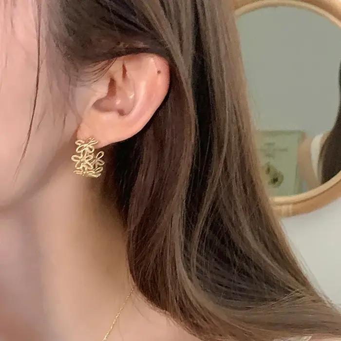 Boucles d'oreilles créoles en dentelle pour femmes