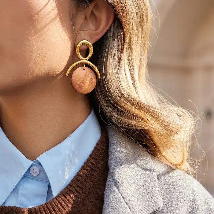 Uworld Vintage marron en bois circulaire pendentif boucles d'oreilles pour femmes 18K plaqué or en acier inoxydable boucle d'oreille bijoux imperméables