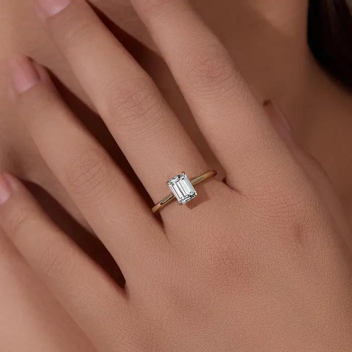 Bague en argent sterling 925 plaqué or 14 carats avec zircon cubique taille baguette pour mariage