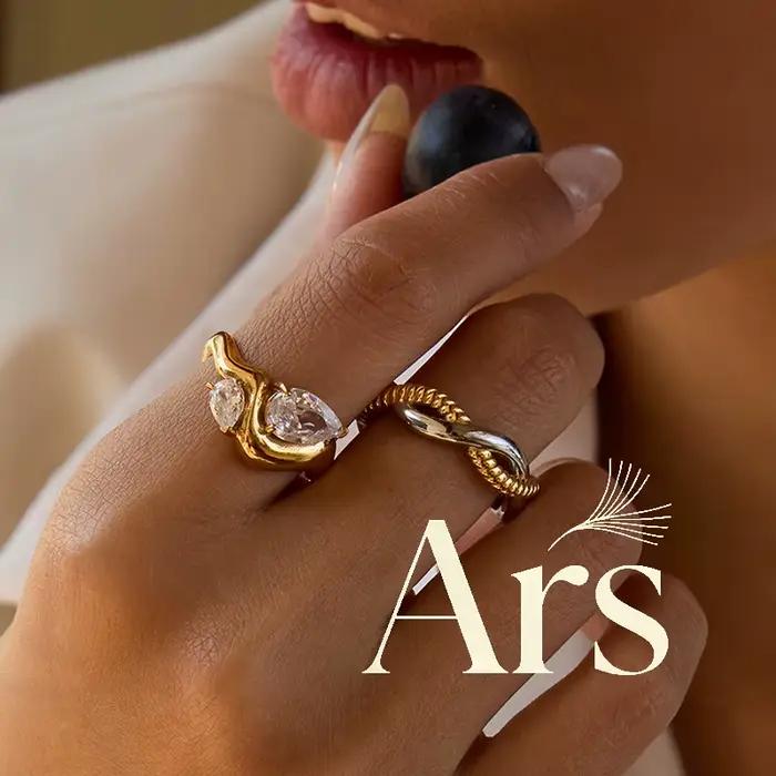 Bague en acier inoxydable plaquée or 18 carats avec zirconium incrusté, design double goutte d'eau, bijou pour femmes occasions spéciales et quotidienne