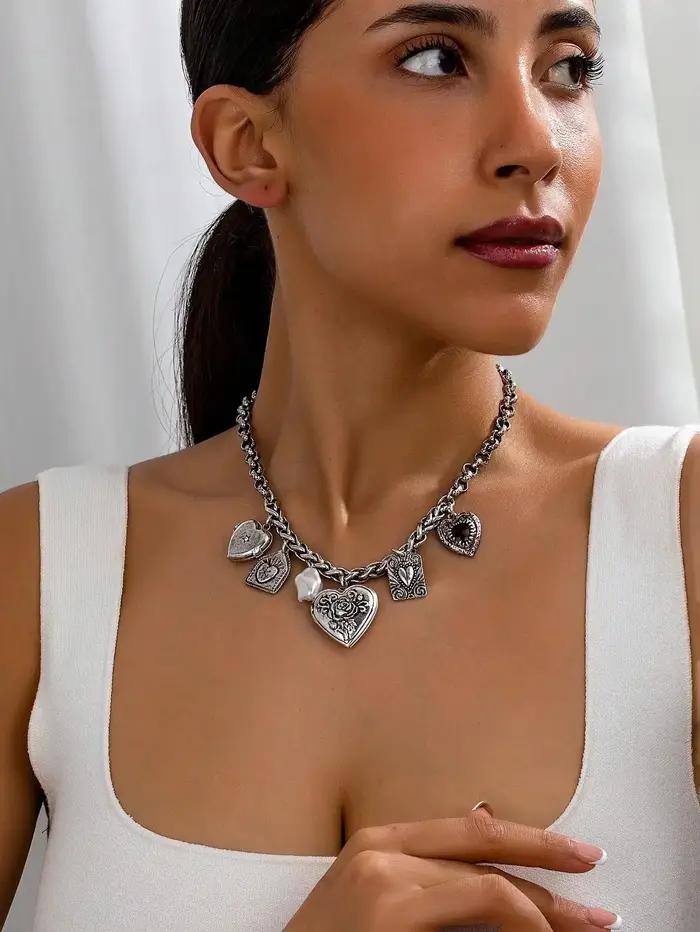 Collier Femme Tendance Luxe Léger Plaqué Argent Antique Multi-Pendentifs Occasions Spéciales